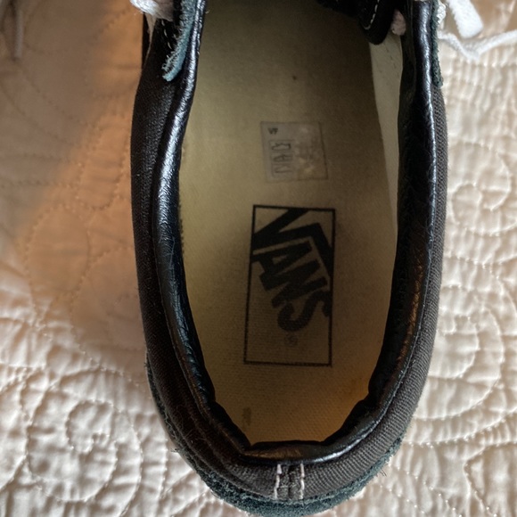 Black and white vans size 8 women - Picture 8 of 9